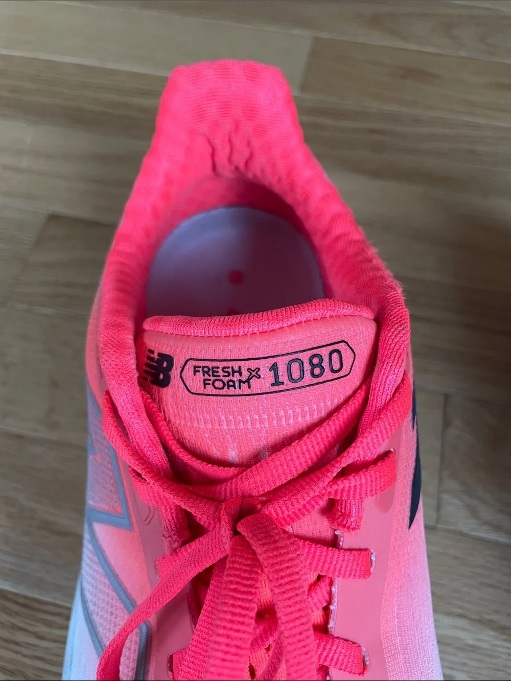 New Balance Fresh Foam Ombre Running Sneakers. Women’s size 9. Men’s size 7.5